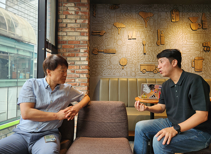 강신만샘 인터뷰.jpg